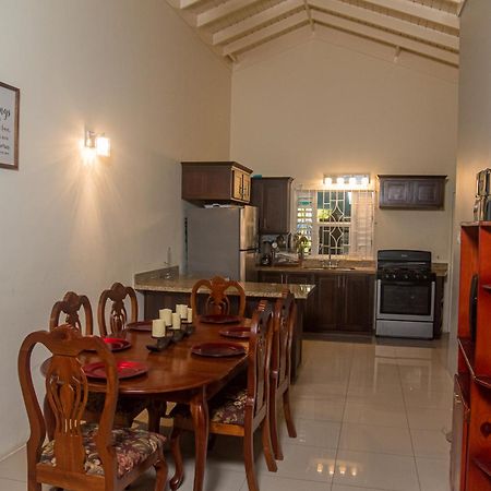 Paradise Villa Sleep 6 Private Pool أوشو ريوس المظهر الخارجي الصورة